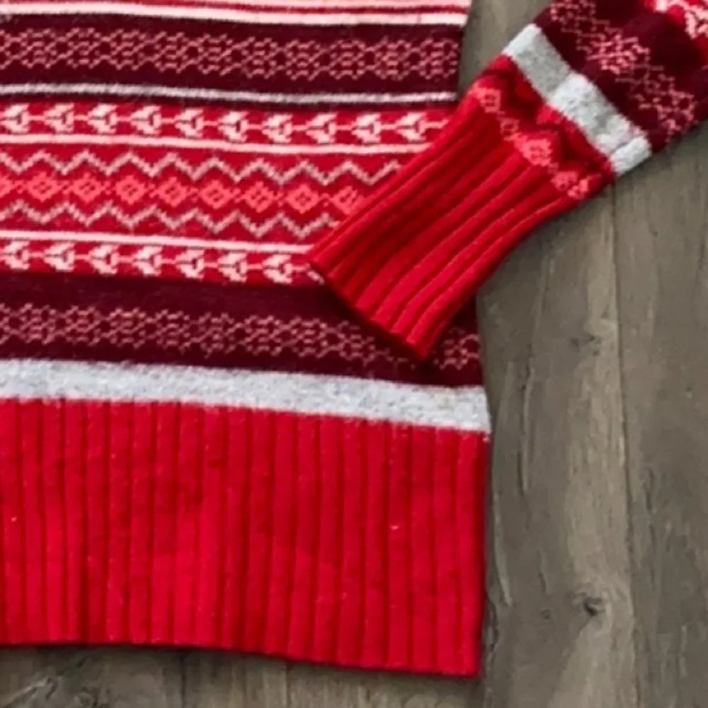 Old Navy Girls Red Fair Isle V-Neck Long Sleeve Sweater Sz SM